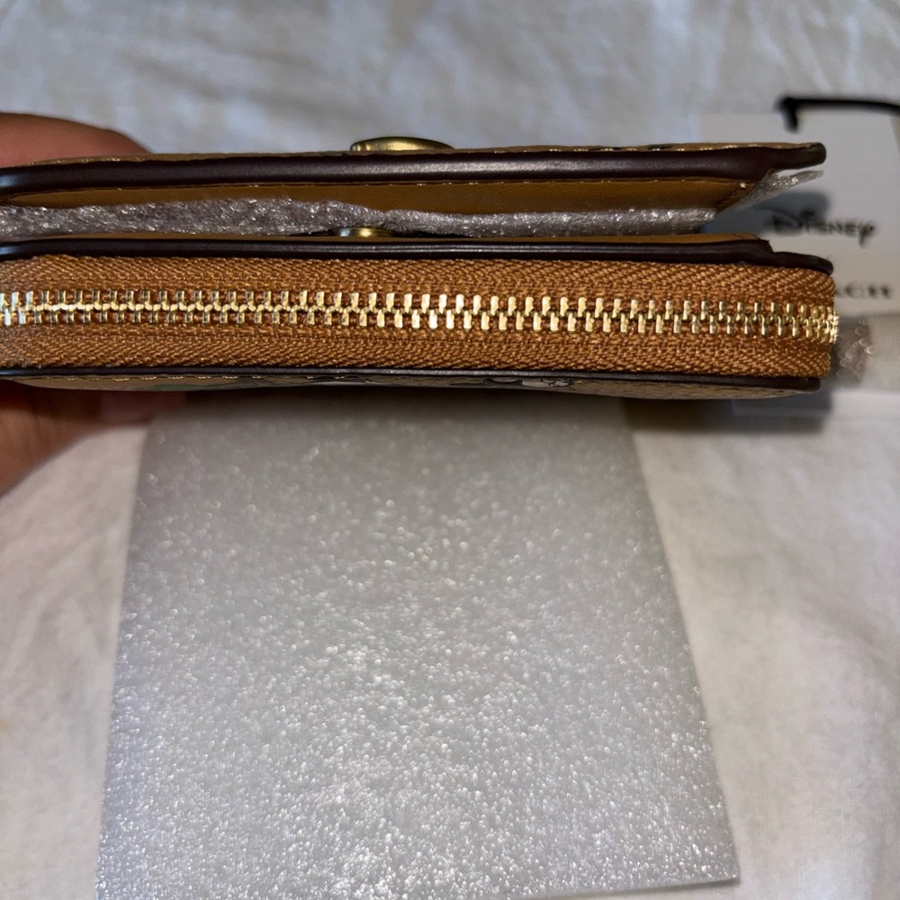 Disney x Coach Mickey and Friends Billfold Wallet NWT - Picture 3 of 10